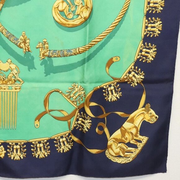 HERMES Carre 90 Scarf ""LES CAVALIERS D'OR"" Silk Green Auth BA5572 - Picture 8 of 11